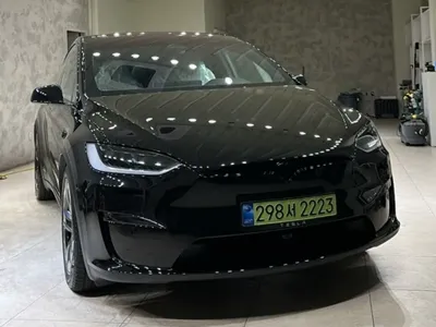Tesla Model X · 2026 год