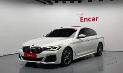 BMW 5-Series · 2022 год