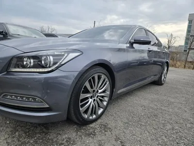 Hyundai Genesis 2014, 114208 км, за 13800000 KRW