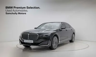 BMW 7-Series · 2021 год