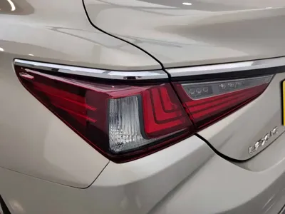 Lexus ES 2019, 147000 км, за 119800 CNY - фото 17