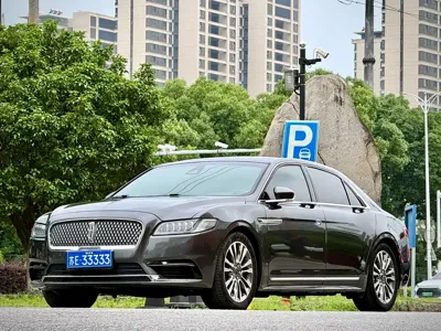 Lincoln Continental 2018, 102600 км, за 93800 CNY