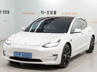 Tesla Model 3 · 2021 год