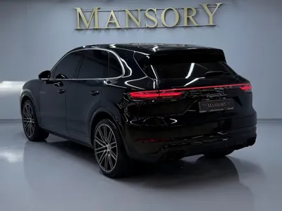 Porsche Cayenne 2022, 18060 км, за 123000000 KRW - фото 2