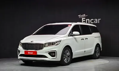 Kia Canival · 2020 год