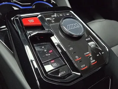 BMW M5 2025, 8906 км, за 185000000 KRW - фото 9