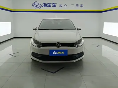 Volkswagen Polo 2017, 74000 км, за 25800 CNY