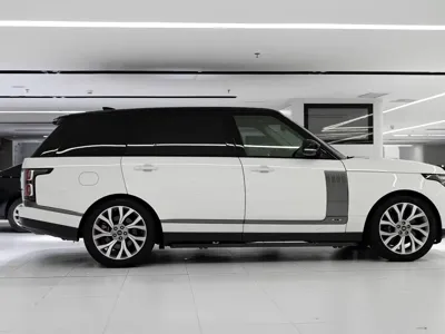 Land Rover Range Rover 2021, 56000 км, за 798000 CNY - фото 3