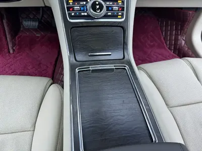Lincoln Continental 2019, 124000 км, за 98800 CNY - фото 18