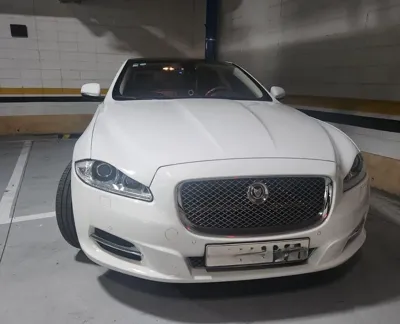 Jaguar XJ · 2011 год