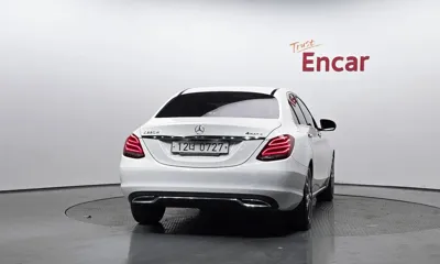 Mercedes-Benz C-Class 2016, 108923 км, за 13700000 KRW