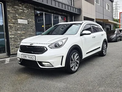 Kia Niro 2017, 187621 км, за 8800000 KRW - фото 1