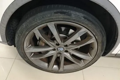 BYD Tang New Energy 2018, 23100 км, за 83791.77 CNY - фото 10
