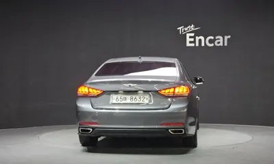Hyundai Genesis 2015, 124334 км, за 9900000 KRW