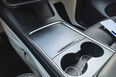 Tesla Model Y 2022, 79700 км, за 171974.93 CNY - фото 35