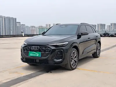 Audi Q5L · 2026 год