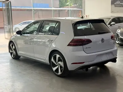 Volkswagen Golf GTI 2018, 110000 км, за 96800 CNY - фото 9