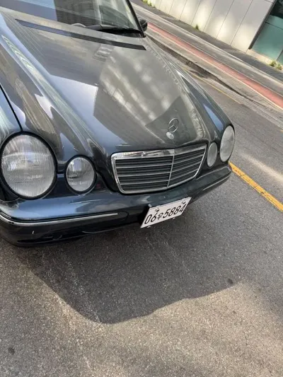 Mercedes-Benz E-Class · 2001 год