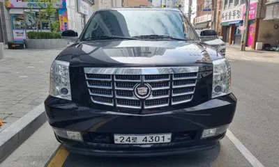 Cadillac Escalade · 2011 год