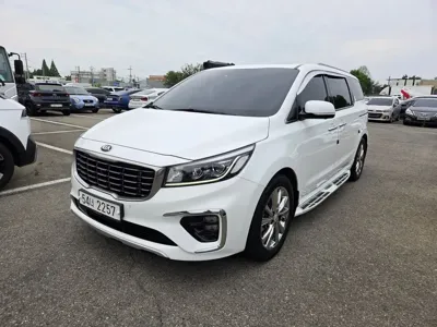 Kia Canival 2019, 80851 км, за 18900000 KRW