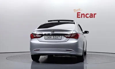 Hyundai Sonata 2011, 135643 км, за 4500000 KRW - фото 4