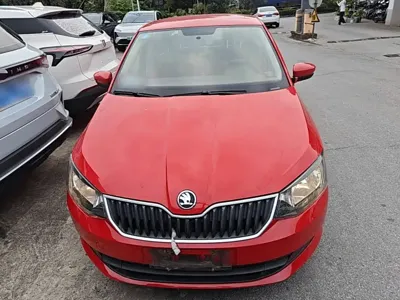 Skoda Fabia 2016, 111600 км, за 20200 CNY