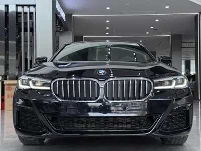 BMW 5 Series 2022, 50000 км, за 167800 CNY