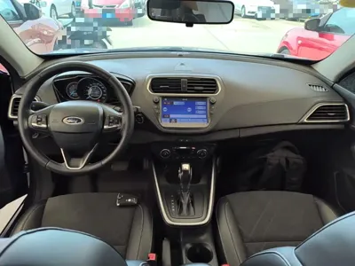 Ford Escort 2021, 124000 км, за 34300 CNY - фото 10