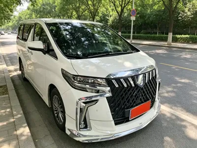 Toyota Alphard 2020, 77000 км, за 425000 CNY