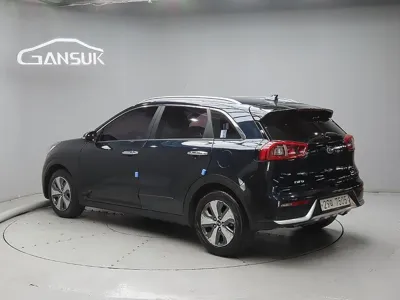 Kia Niro 2018, 77962 км, за 17090000 KRW
