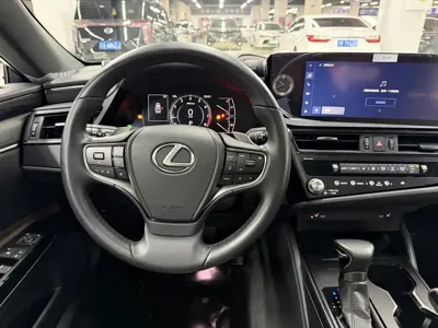 Lexus ES 2024, 24000 км, за 191800 CNY - фото 11