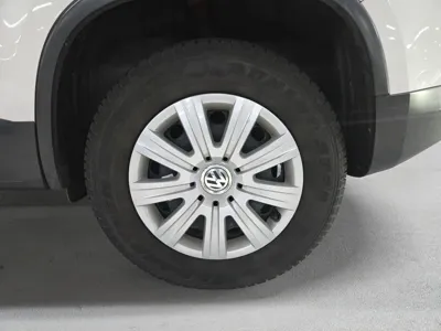 Volkswagen Tiguan 2014, 62236 км, за 7500000 KRW - фото 6