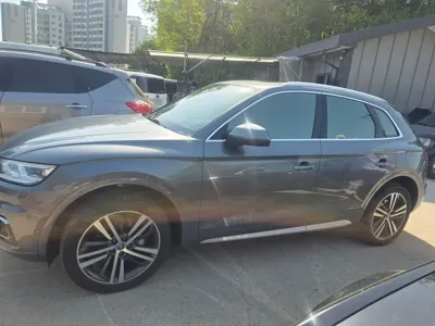 Audi Q5 2020, 72102 км, за 36500000 KRW