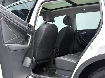 Volkswagen Tiguan L 2021, 50000 км, за 104800 CNY - фото 8