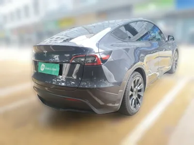 Tesla Model Y 2024, 20500 км, за 193803.31 CNY