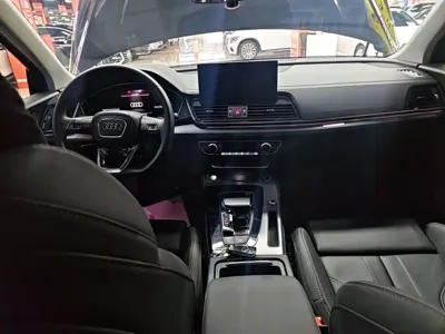 Audi Q5L 2023, 90600 км, за 171900 CNY - фото 10