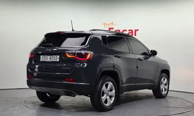 Jeep Compass 2018, 57366 км, за 13900000 KRW - фото 2