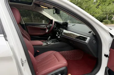 BMW 5 Series New Energy 2022, 36400 км, за 230344.11 CNY - фото 40