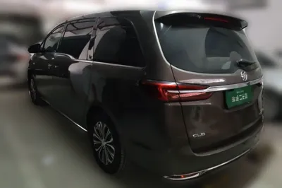 Buick GL8 2023, 13600 км, за 160160.16 CNY