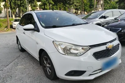 Chevrolet Sail 2015, 65800 км, за 26559.31 CNY