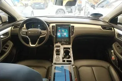 Roewe i6 MAX New Energy 2023, 2600 км, за 80932.6 CNY - фото 13