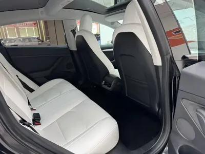 Tesla Model 3 2022, 54000 км, за 173800 CNY - фото 7