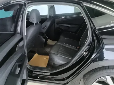 Volkswagen Passat 2022, 48000 км, за 113600 CNY - фото 11