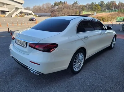 Mercedes-Benz E-Class 2022, 21942 км, за 41500000 KRW
