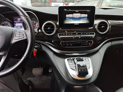 Mercedes-Benz V-Class 2019, 63900 км, за 153200 CNY - фото 14