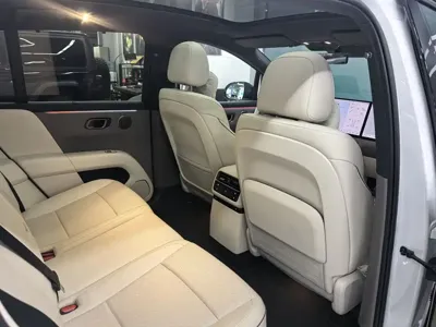 Li Auto 理想i6 2025, 4600 км, за 225799 CNY - фото 3
