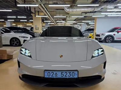 Porsche Taycan 2025, 26039 км, за 119500000 KRW - фото 3