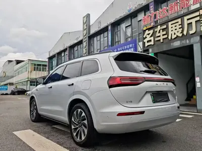 AITO 问界 AITO M7 2024, 29000 км, за 188800 CNY