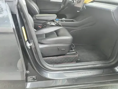 Tesla Model Y 2024, 69000 км, за 169800 CNY - фото 8