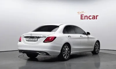 Mercedes-Benz C-Class 2016, 108923 км, за 13700000 KRW - фото 2